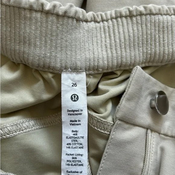 Lululemon HR Utilitech Cargo Pants 26 Nat Ivory - Picture 7 of 7